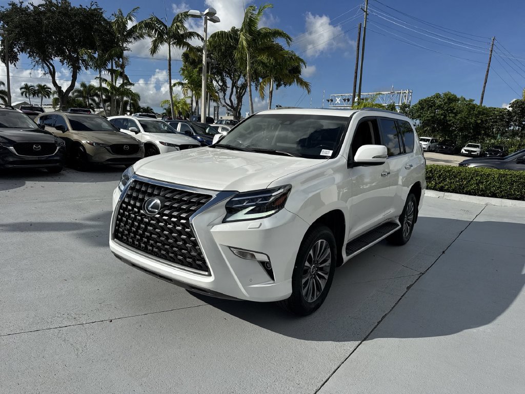 Used 2023 Lexus GX 460 Luxury w/ Accessory Package AWD/4WD image 9