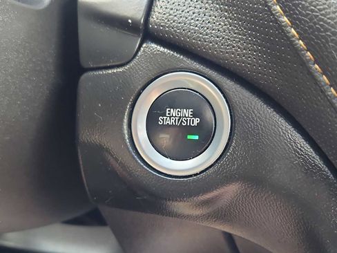 Used 2018 Chevrolet Equinox Premier AWD/4WD image 28