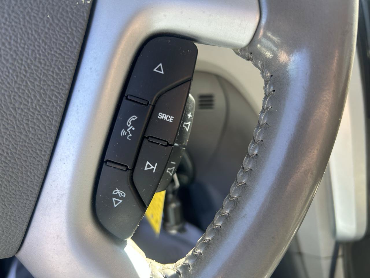 Used 2011 Chevrolet Traverse LS AWD/4WD image 20