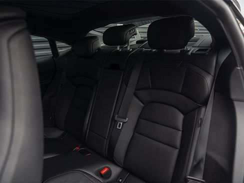 Certified 2023 Porsche Taycan image 18