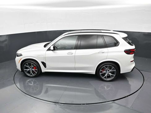 Used 2026 BMW X5 xDrive50e w/ M Sport Package AWD/4WD image 24