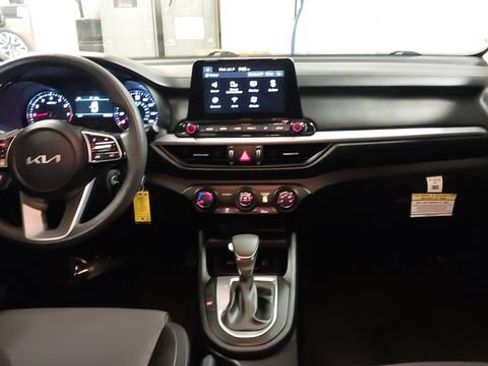 Used 2024 Kia Forte LXS FWD image 34