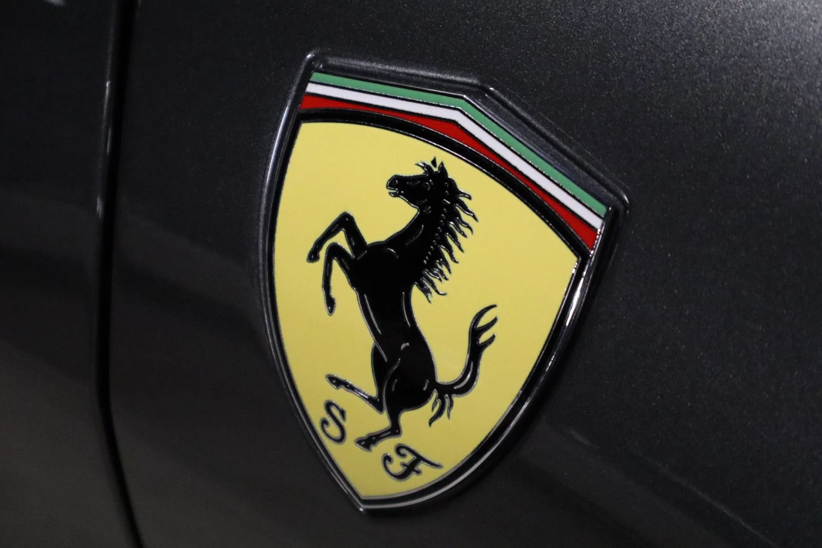 Used 2012 Ferrari 458 Italia Coupe RWD image 24