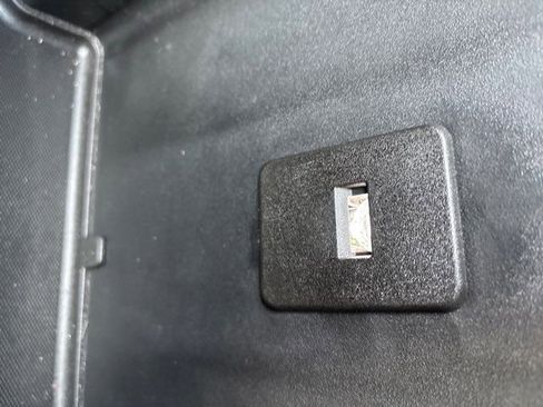 Used 2025 Chevrolet Silverado 1500 ZR2 w/ Technology Package image 38