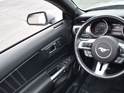 Used 2021 Ford Mustang Premium image 17