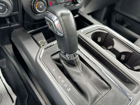 Used 2019 Ford F150 XLT w/ Equipment Group 302A Luxury image 16