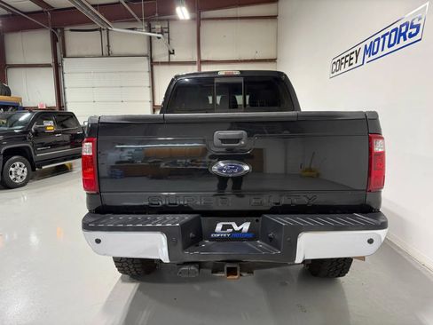 Used 2015 Ford F250 Lariat w/ Lariat Ultimate Package image 5