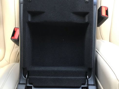 New 2025 Jeep Grand Cherokee L Limited w/ Luxury Tech Group II image 33