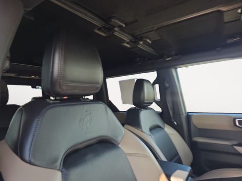 Certified 2023 Ford Bronco Wildtrak AWD/4WD image 11