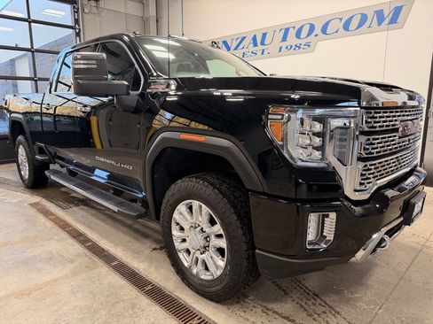 Used 2023 GMC Sierra 2500 Denali image 2