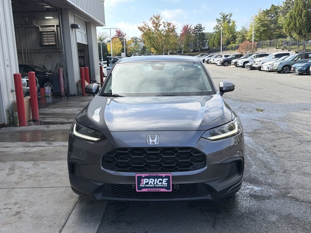 Used 2023 Honda HR-V LX image 2