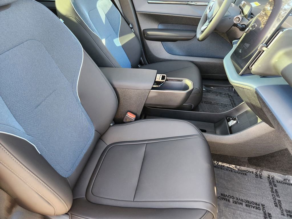 New 2026 Volvo EX30 Cross Country Ultra w/ Protection Package Premier AWD/4WD image 5