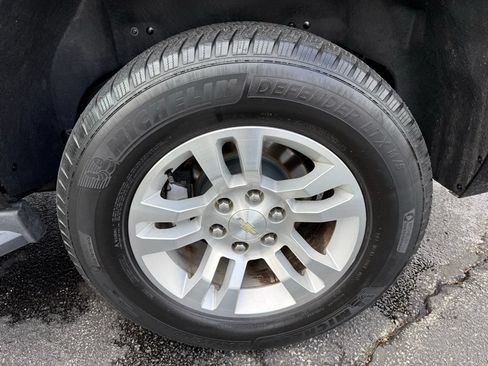 Used 2017 Chevrolet Tahoe LT AWD/4WD image 5