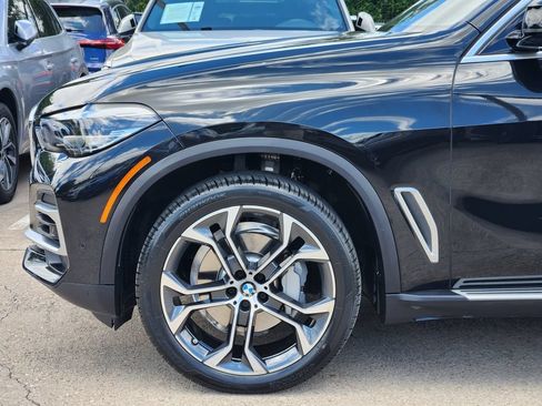 Used 2023 BMW X5 xDrive40i w/ Premium Package AWD/4WD image 13