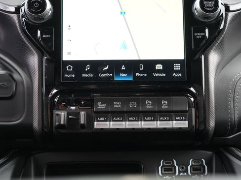 Used 2022 RAM 3500 Limited image 28