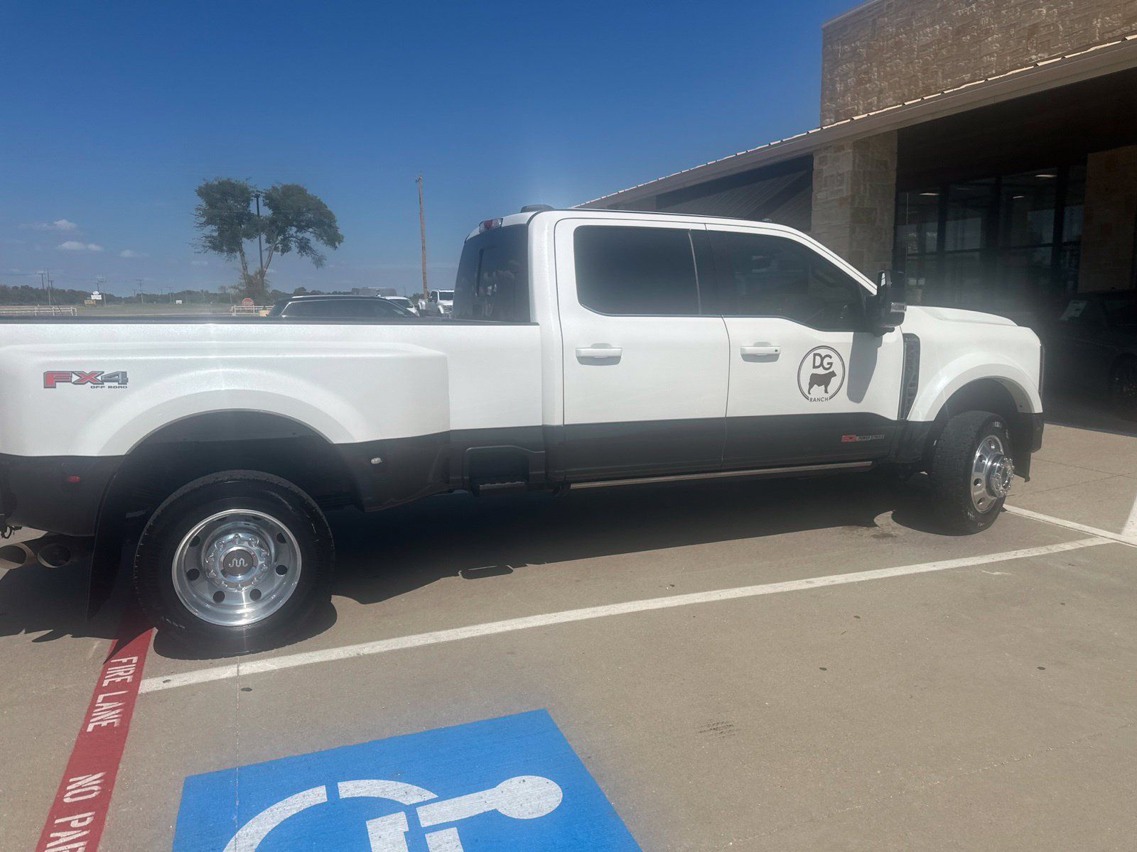 Used 2024 Ford F450 King Ranch w/ FX4 Off-Road Package AWD/4WD image 7