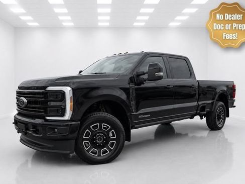 Used 2025 Ford F250 Platinum AWD/4WD image 1