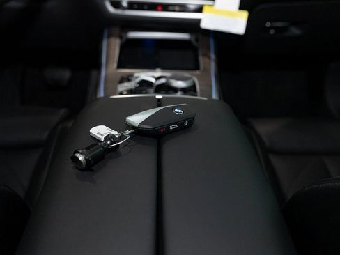 New 2026 BMW X5 xDrive50e w/ Premium Package image 40