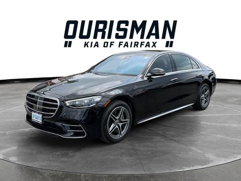 Used 2023 Mercedes-Benz S 500 4MATIC w/ AMG Line image 3