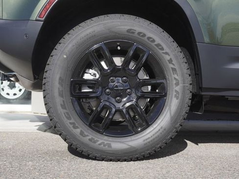 New 2026 Land Rover Defender 110 S image 31