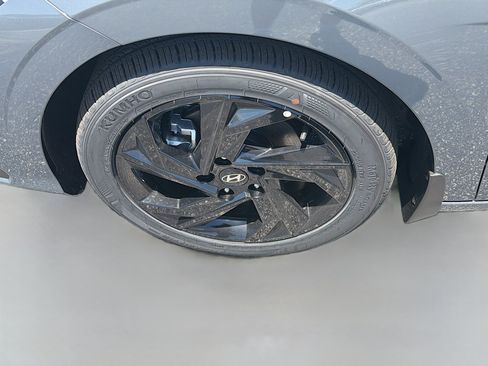 New 2026 Hyundai Elantra Sport FWD image 23