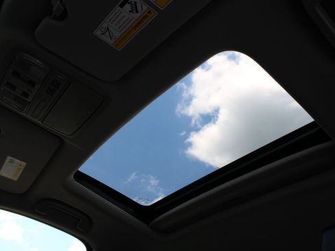 Used 2021 Honda CR-V Touring image 21