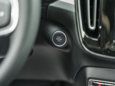 New 2026 Volvo XC40 B5 Plus w/ Climate Package AWD/4WD image 25