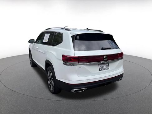 Used 2026 Volkswagen Atlas SE FWD image 11
