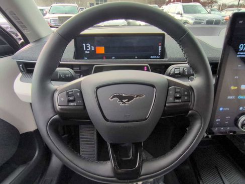 Used 2024 Ford Mustang Mach-E Premium image 22