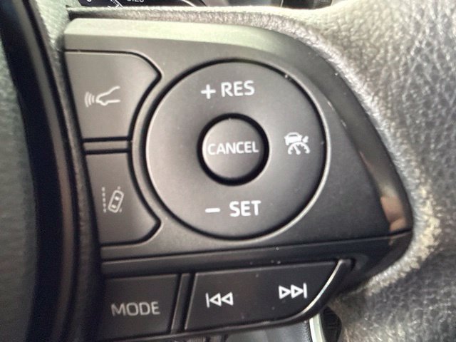 Used 2023 Toyota RAV4 LE AWD/4WD image 18