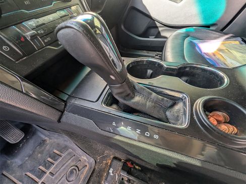 Used 2017 Ford Explorer XLT w/ Equipment Group 202A image 16