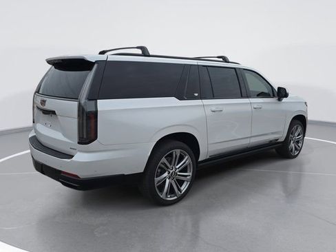 Certified 2025 Cadillac Escalade ESV Sport Platinum image 3