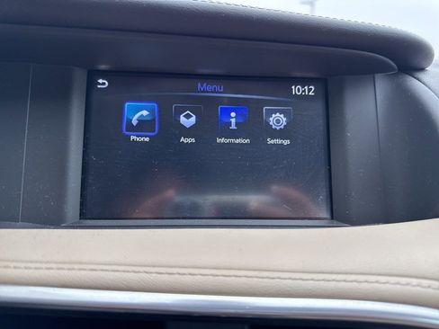 Used 2018 INFINITI QX30 Premium w/ Cargo Package image 17