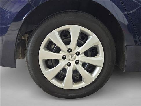 Used 2025 Toyota Corolla LE FWD image 20
