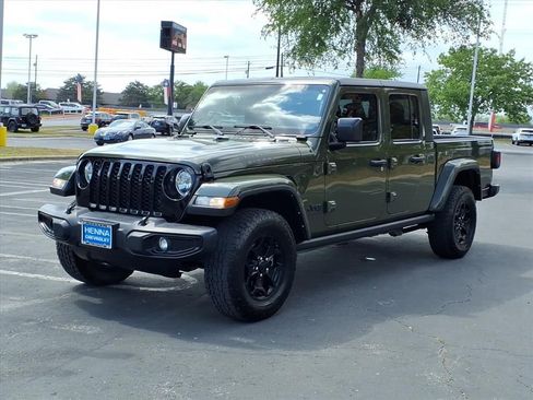 Used 2023 Jeep Gladiator Willys image 4