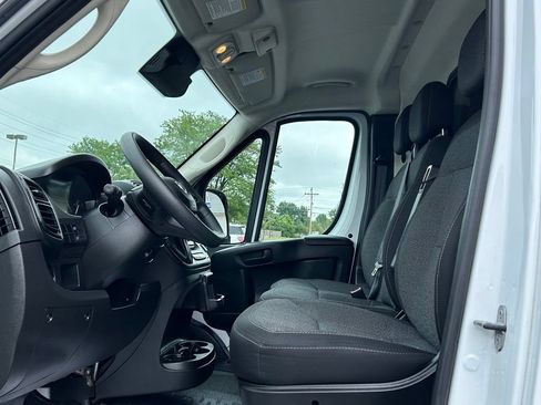 Used 2024 RAM ProMaster 2500 FWD image 25