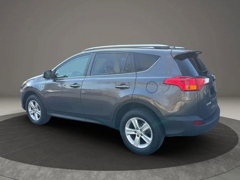 Used 2013 Toyota RAV4 XLE image 7