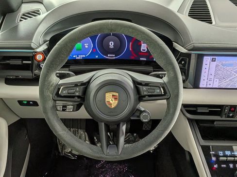Certified 2024 Porsche Macan 4 Electric AWD/4WD image 15