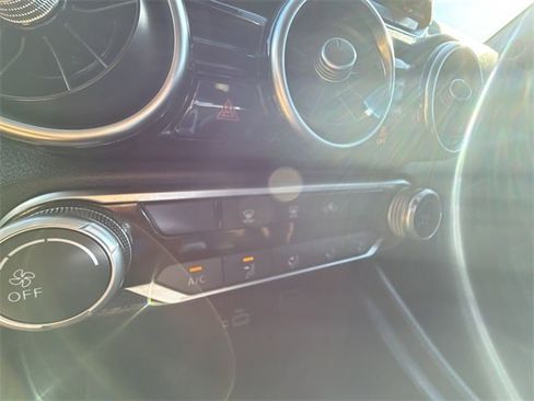 Used 2023 Nissan Sentra S image 18