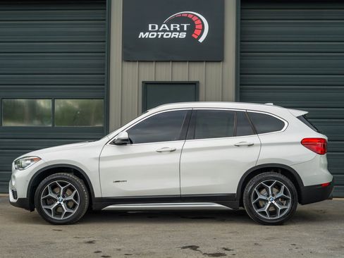 Used 2017 BMW X1 xDrive28i AWD/4WD image 4
