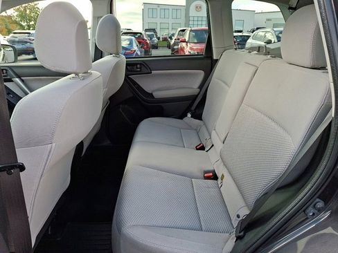 Used 2018 Subaru Forester 2.5i Premium w/ All-Weather Package image 12