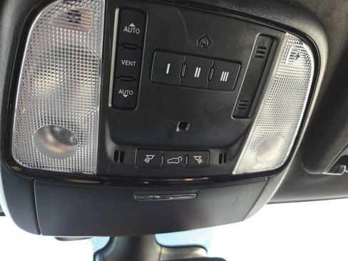 Used 2023 Dodge Durango Citadel image 19