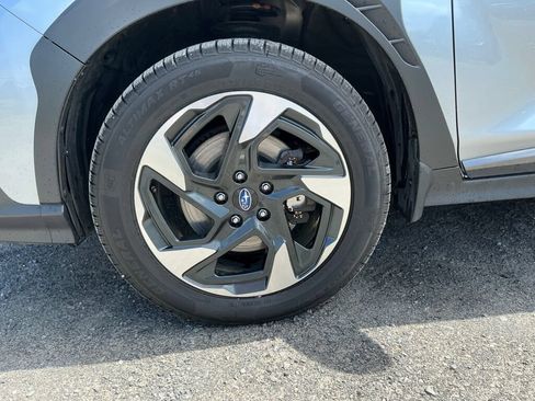 Used 2024 Subaru Crosstrek 2.5i Limited AWD/4WD image 9