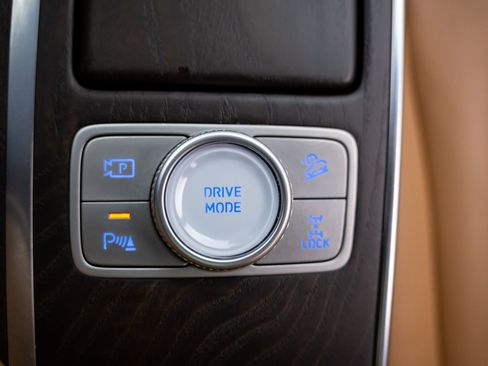 Used 2023 Genesis GV80 3.5T w/ Prestige Package image 27