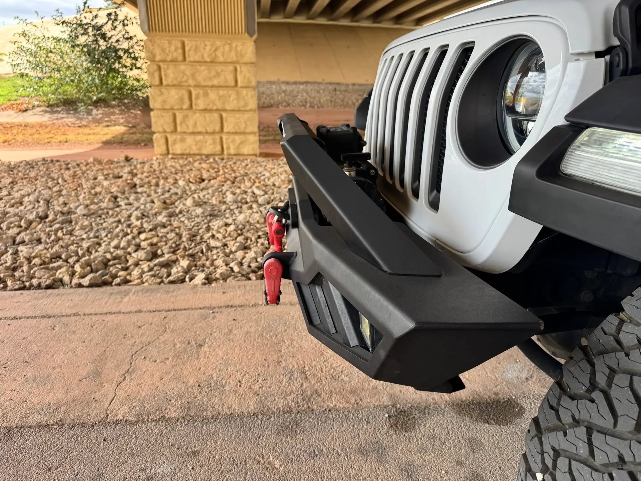 Used 2022 Jeep Wrangler Unlimited Rubicon w/ LED Lighting Group AWD/4WD image 11