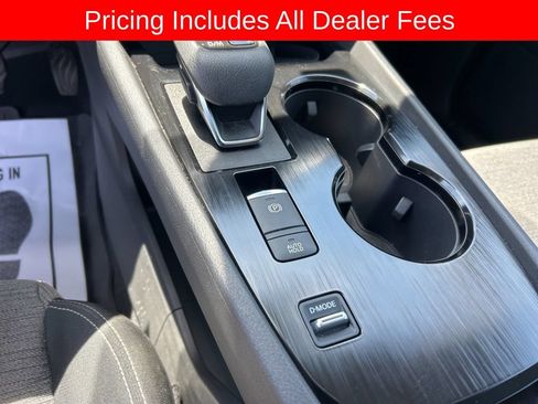 Used 2022 Nissan Rogue SV FWD image 10