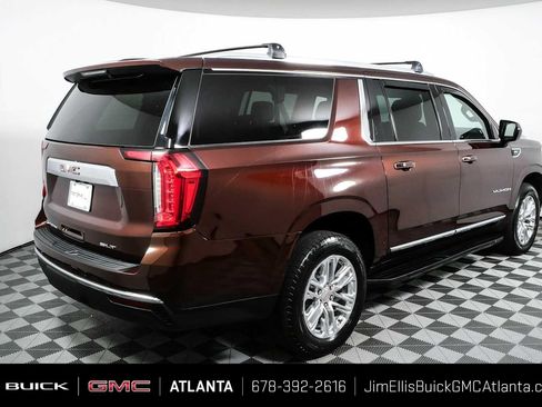 Used 2023 GMC Yukon XL SLT AWD/4WD image 6