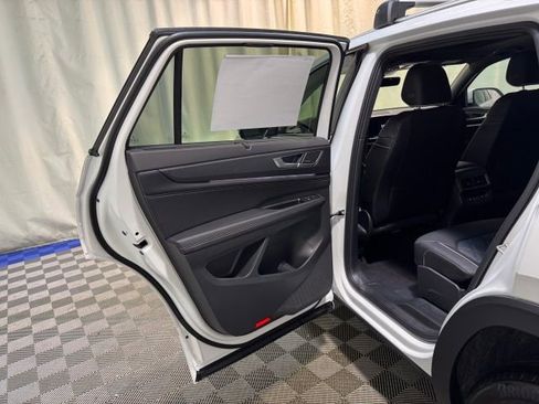 New 2026 Volkswagen Atlas Cross Sport SEL Premium R-Line image 26