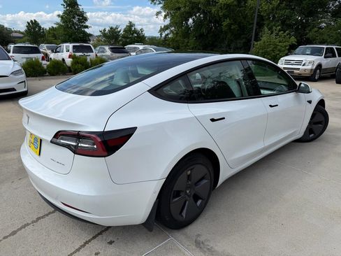Used 2022 Tesla Model 3 Long Range AWD/4WD image 5
