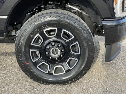 New 2026 Ford F250 Platinum AWD/4WD image 59